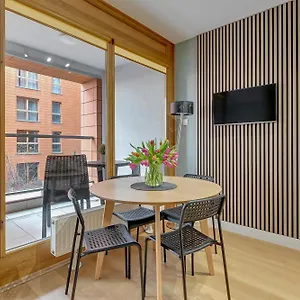 Staywin Aura I Apartment